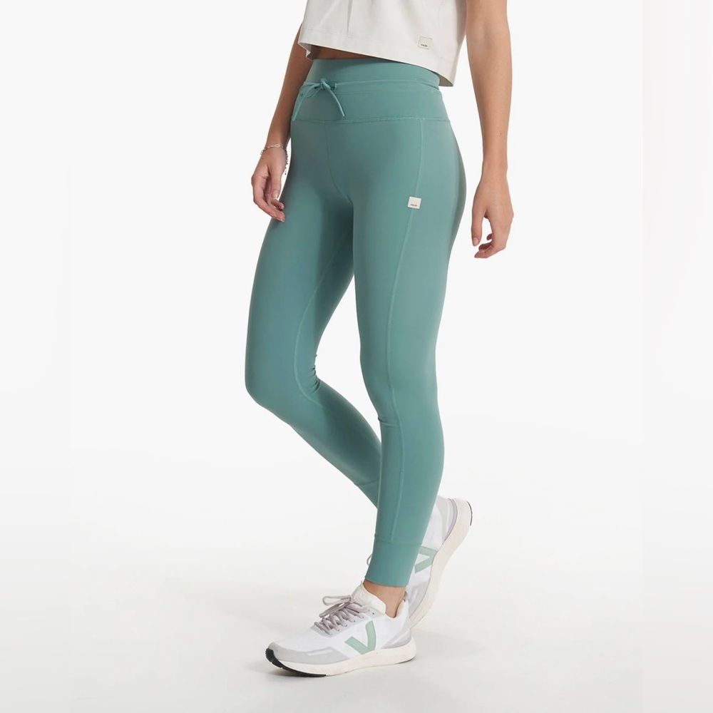 Vuori Daily Legging (NWT)